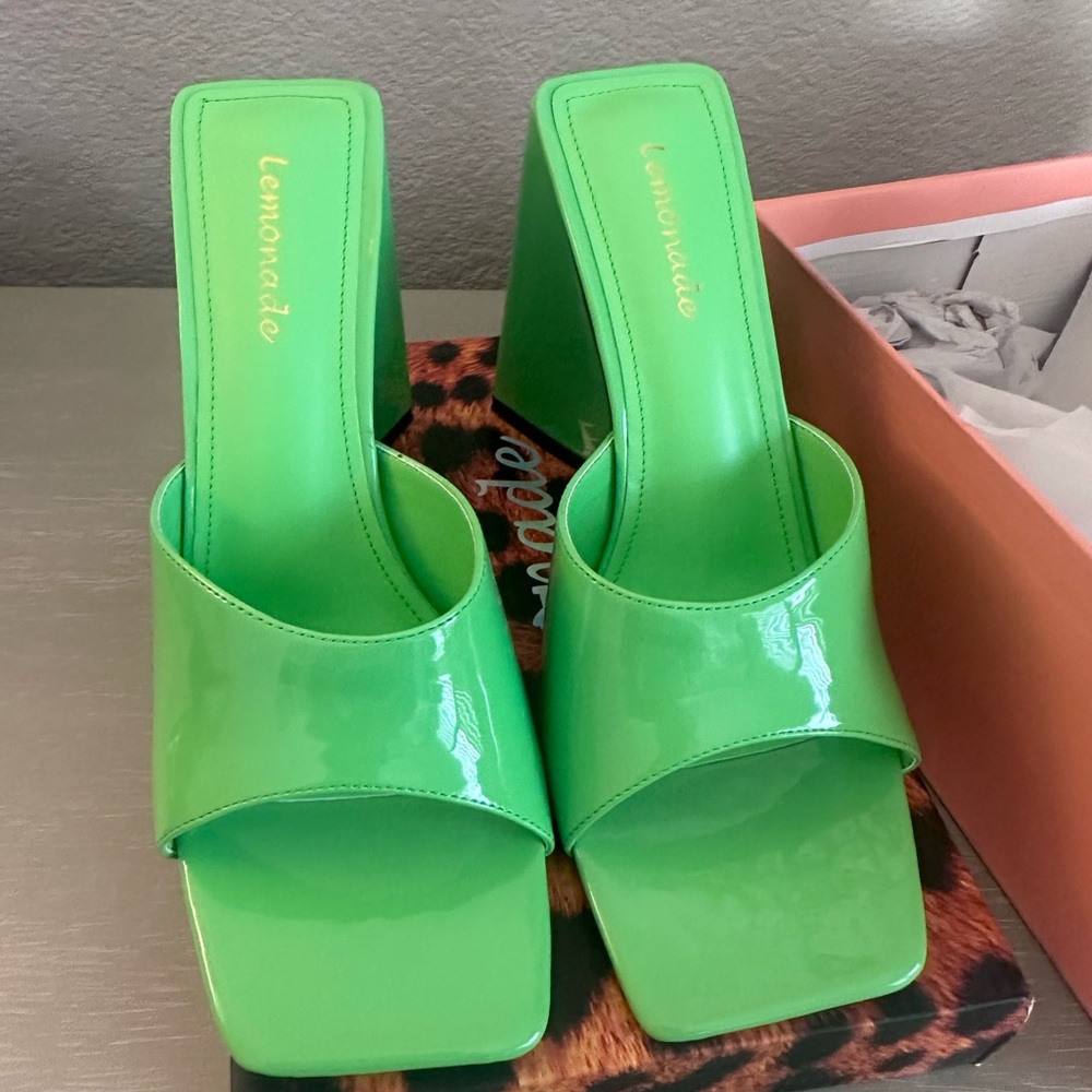 Lemonade Avalon Women Pop Green Square Toe Block Heel Sandal